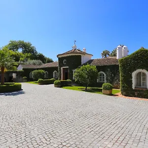 Villa El Almendral Premium Hill Club, Marbella